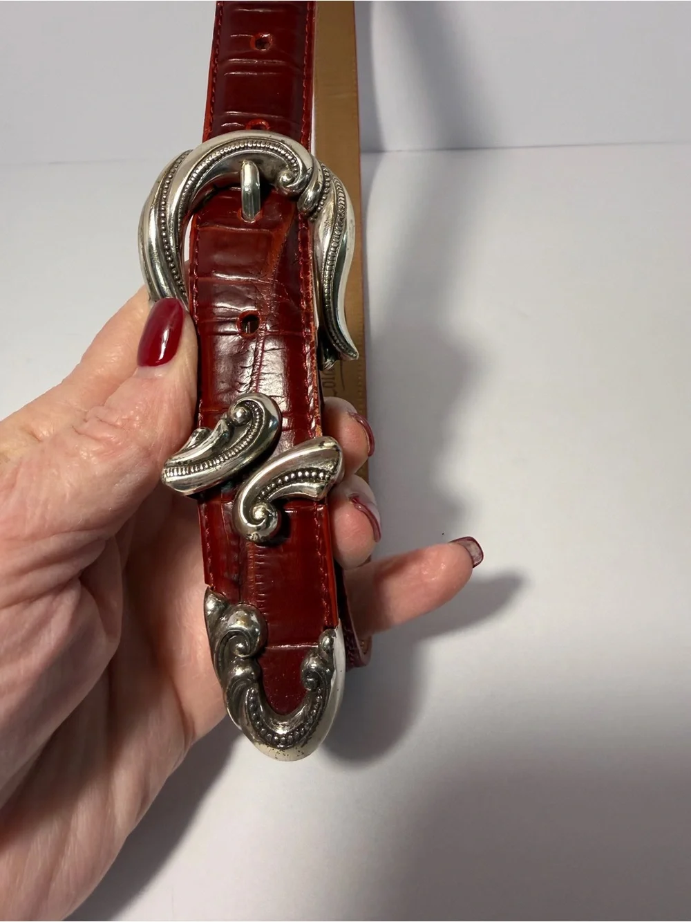 Vintage Coldwater Creek Red Crocodile Embossed Leather Western Belt Size M
